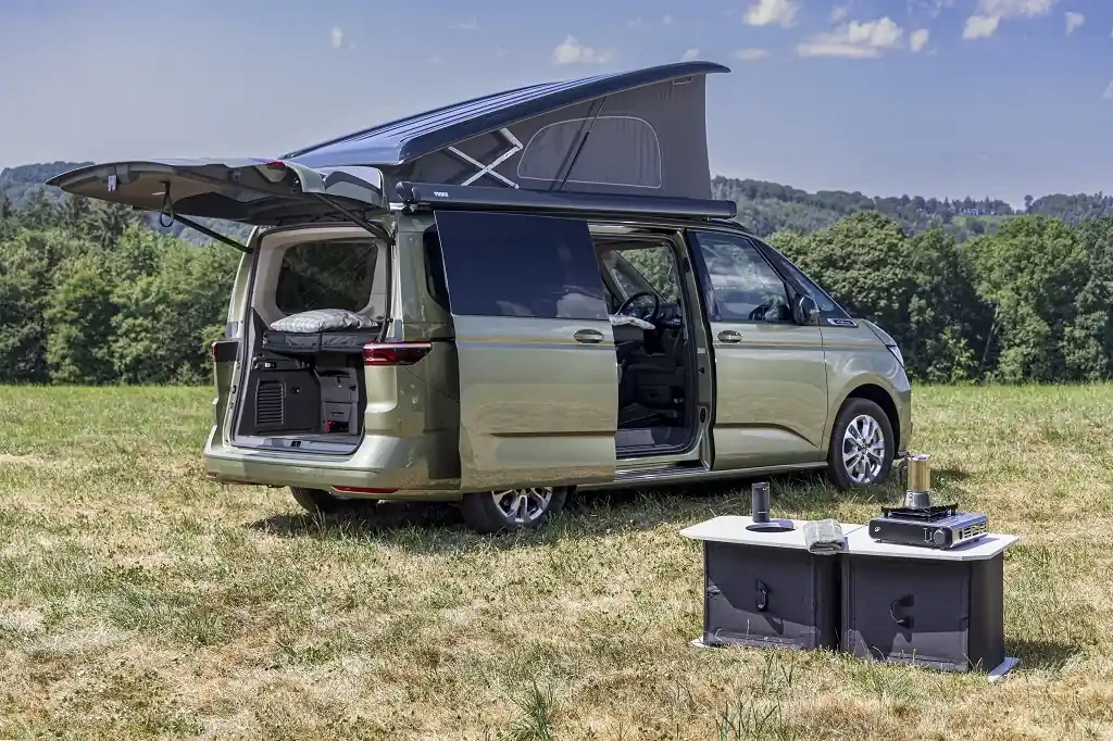 Volkswagen готовит мировую премьеру сразу двух кемперов