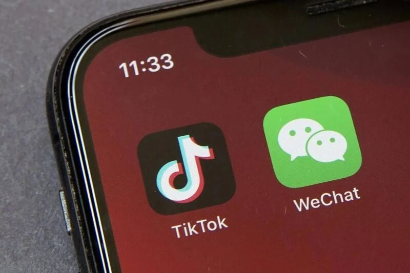 WeChat Xiaowei, WeChat AI, Xiaowei, ШІ-помічник WeChat, штучний інтелект WeChat, WeChat DeepSeek, WeLM, DeepSeek, WeChat оновлення, WeChat iOS, WeChat AI функції, WeChat Moments, ШІ в месенджері, AI-помічник, Tencent AI, WeChat мініпрограми